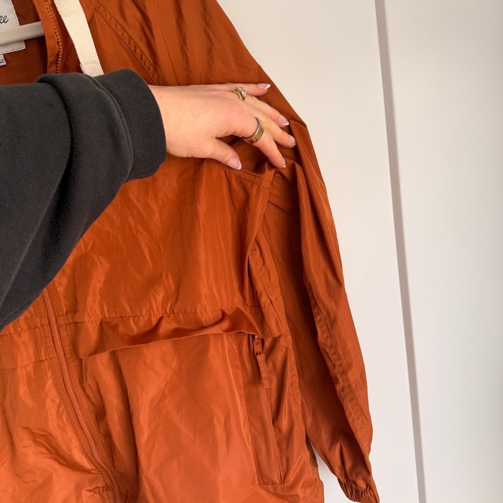 Madewell Raincheck Packable Raincoat- Women - Picture 6 of 9